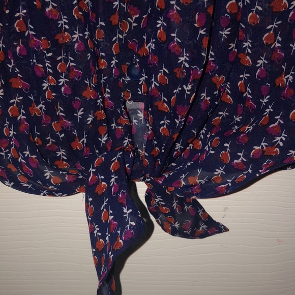 Sheer Button-up Top!! - Picture 2 of 5